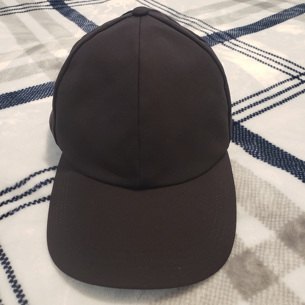 Lululemon classic ball cap